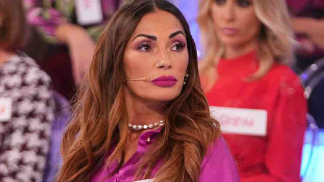 Uomini e Donne, Ida apre una rubrica per gli hater: 'Sfogatevi con parolacce e offese'.