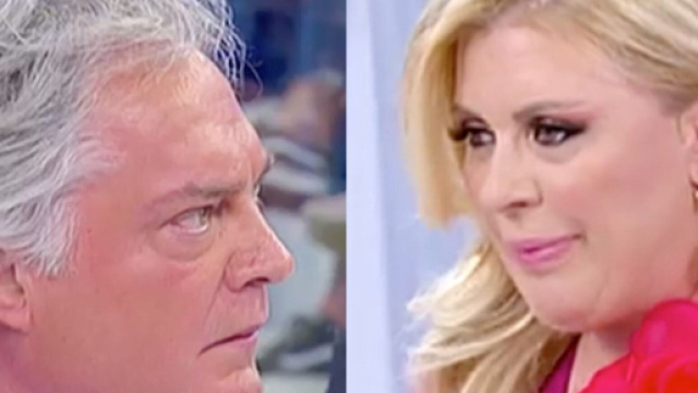 Uomini e donne, puntate 18-22 settembre: scontro tra Tina e Elio, lui le dà della 'pazza'.