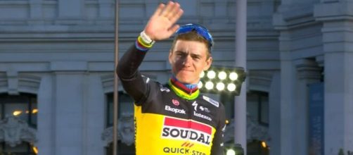 Richard Plugge, TM Jumbo Visma: 'Evenepoel è il miglior corridore da classiche che ci sia'.