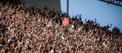 Torcida lotou o Nilton Santos na vitória contra o Fluminense (Matheus Lima/Vasco da Gama)