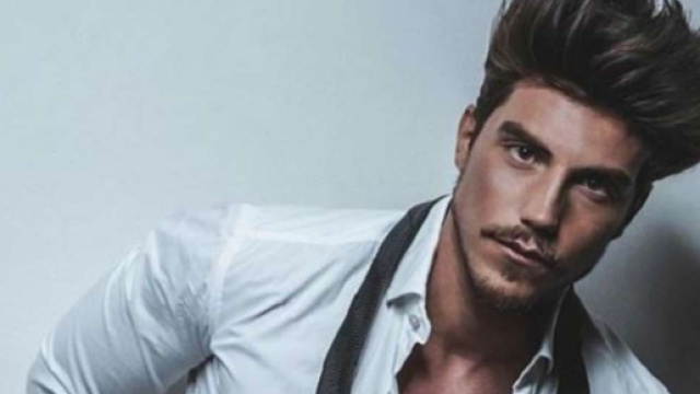 Daniele Dal Moro invia un messaggio a Oriana Marzoli: 'Ti amo' (Clip).