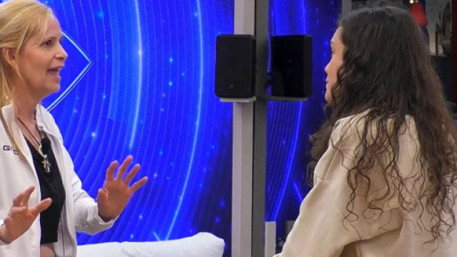 GF, Angelica zittisce Grecia per una richiesta sul cibo: 'In Italia non mangiamo gelatina'.