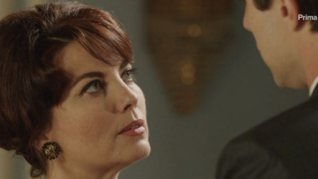 Il Paradiso, puntata 20 settembre: Marcello allontana brutalmente Guarnieri dalla contessa.