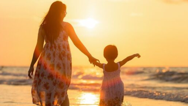 Oroscopo del 20 settembre, vita da mamma: sorpresa per l'Ariete.