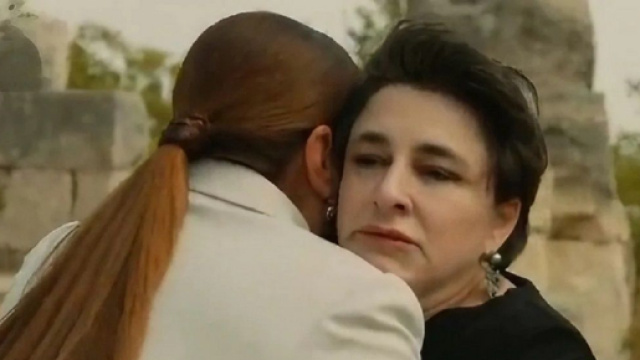 Terra amara, spoiler Turchia: Sevda ha la prova che Behice è l'assassina di Hunkar.