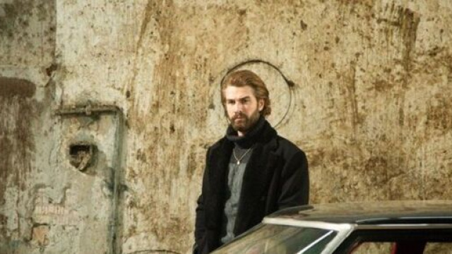 Terra amara, trame 25 e 26 settembre: Fikret mette mano sulle attività di Yilmaz.