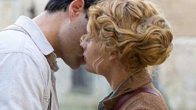 La Promessa, spoiler spagnoli: Manuel bacia Jana dopo aver sposato Jimena.