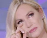 Federica Panicucci ricorda tra le lacrime suo padre: Nei suoi ... - fanpage.it