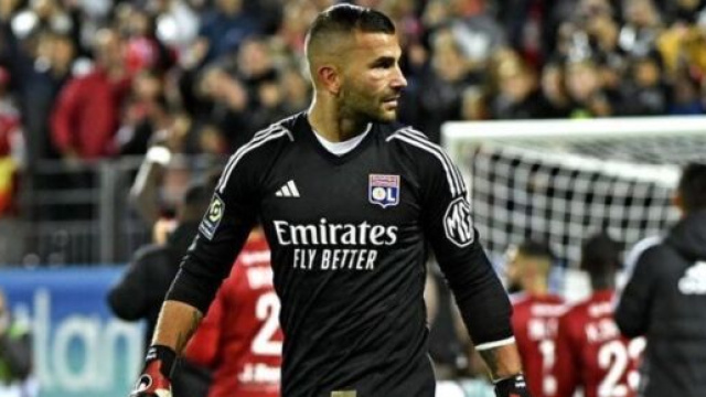 Anthony Lopes en conflit avec des fans apr&egrave;s Brest-OL. (screenshot Twitter - @GonebackOff)