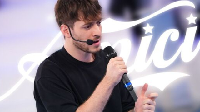 Holden, allievo di Amici 23 © Blasting News Creative Department.