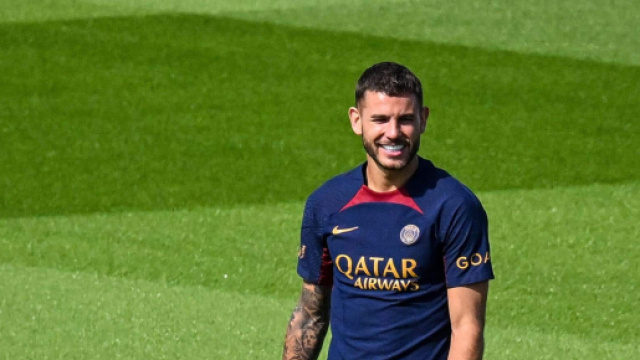 Lucas Hernandez sous les couleurs du PSG (capture Twitter @psgcommunity_)