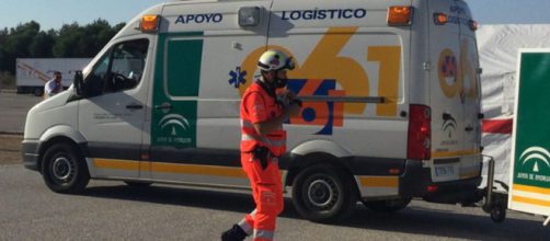 Los facultativos del 061 evacuaron al hombre hasta el Hospital de Alcalá la Real (X, @E112Andalucia)