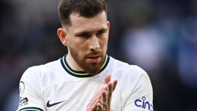 In foto Pierre-Emile H&oslash;jbjerg, giocatore del Tottenham.