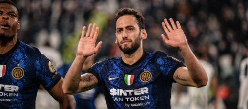 Inter: Hakan Calhanoglu piacerebbe in Arabia, ma per i nerazzurri sarebbe incedibile.