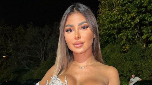 Maeva Ghennam opérée d'urgence : ses injections aux fesses tournent au drame. (Screenshot Instagram)