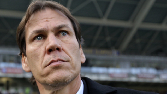 Terza di campionato, il Napoli cade con la Lazio: primo flop per Rudy Garcia.