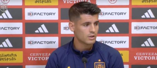 Álvaro Morata leyó el comunicado ante la prensa (Twitter, @rfef)