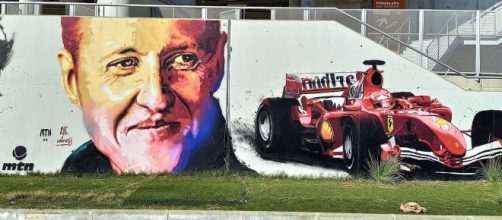 Arte em homenagem a Michael Schumacher na Espanha (Alberto-g-rovi/Wikimedia Commons)
