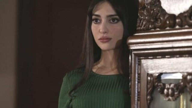 Terra amara, trame del 15 e 16 settembre:Yaman minaccia la dottoressa e Altun la difende.