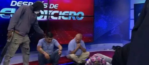 La Policía de Ecuador detuvo a los delincuentes que irrumpieron en el canal de televisión (Captura de pantalla de TC)