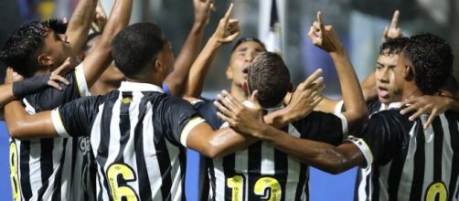 Santos ficou em primeiro do grupo (Reprodução/Facebook/SantosFC).