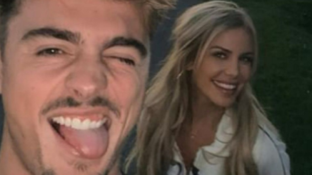Adixia et Simon Feraud sont officiellement en couple (Screenshoot Instagram @adixia)