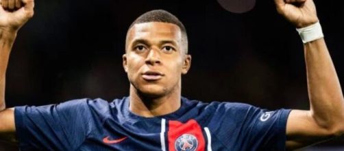 Mbappé quittera un jour le PSG. (screenshot Twitter @lasource75006)