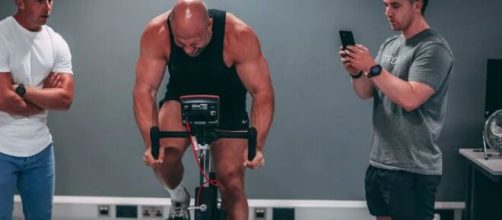 Ciclismo, il primatista di Wattbike sfida tutti a battere il record: 'Ho fatto 2364 watt'