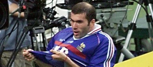 Zinedine Zidane en 1998 (capture Twitter Instant Foot)