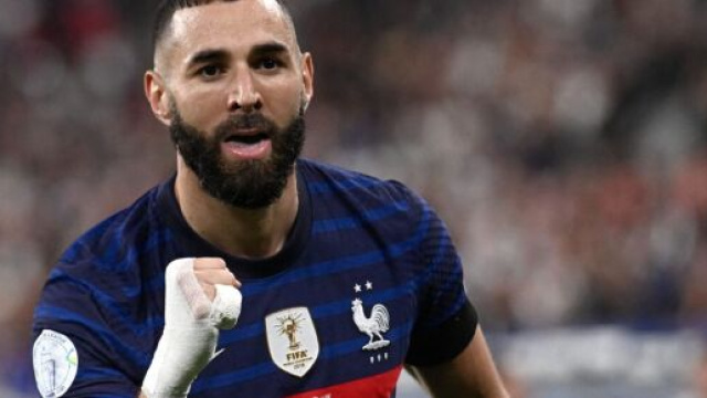 Benzema agacé par les critiques à son sujet. (screenshot twitter @ACMilanOrigin)