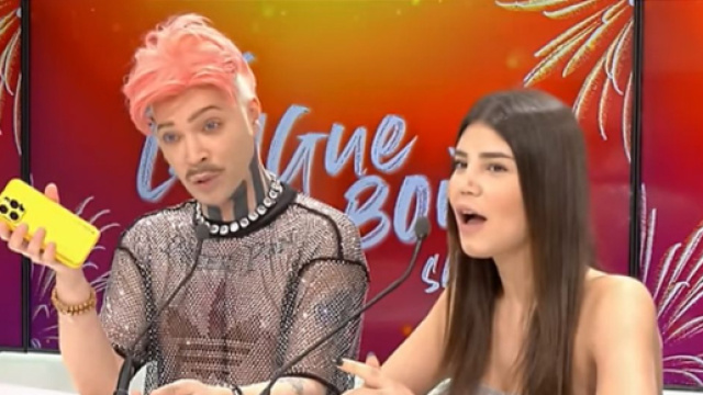 Invité dans le talk-show de Vaarruecos, Bruno Moneroe fait des révélations sur sa relation avec Slimane et clashe encore Amélie Neten. (@YouTube)