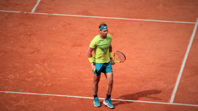 Rafael Nadal à Roland-Garros (capture Twitter @Instant Foot)