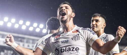 Santos é o único 100% no Paulista (Reprodução/Facebook/SantosFC)