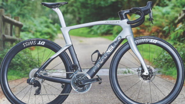 Le 10 biciclette più costose del 2024: domina la Pinarello Dogma F SuperRecord.