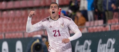 Funes Mori em ação pela Seleção Mexicana (Instagram/@rogeliofm9)