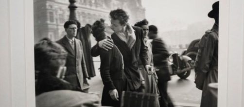 La joven y su novio aceptaron posar para el fotógrafo Robert Doisneau (Captura de pantalla de La Sexta)