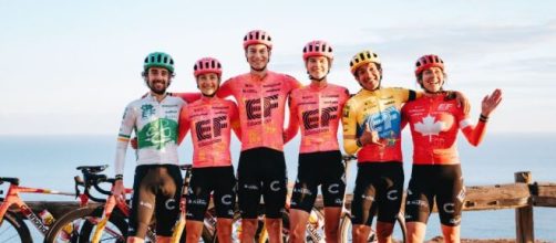 Ciclismo, la EF presenta maglia e organico: 30 corridori, tra i 10 nuovi anche Rui Costa.