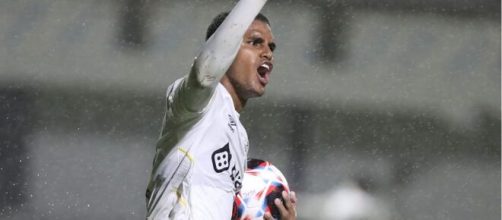 Enzo Monteiro marcou os dois gols do Santos (Reprodução/Facebook/SantosFC)