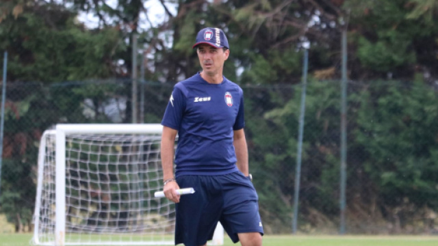 Emilio Longo, tecnico del Crotone - &copy; Facebook / FcCrotone