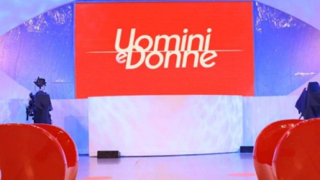 Lo studio di Uomini e Donne - screenshot &copy; Canale 5