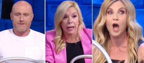 Rudy Zerbi, Anna Pettinelli e Lorella Cuccarini - screenshot © Canale 5.