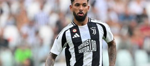 Douglas Luiz, centrocampista della Juventus. Foto © Douglas Luiz