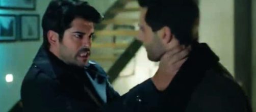 Kemal ed Emir durante uno scontro, screenshot © Endless Love