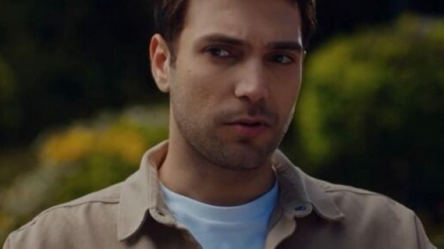 Il personaggio di Armagan in una scena de La Rosa della vendetta © Canale 5.