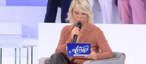 Maria De Filippi alla conduzione di Amici © Mediaset