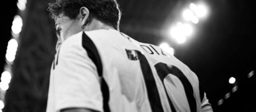 Kenan Yildiz con la maglia numero 10 © Juventus FC