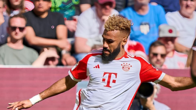 Choupo Moting con la maglia del Bayern Monaco &copy; profilo Instagram mr.choupo