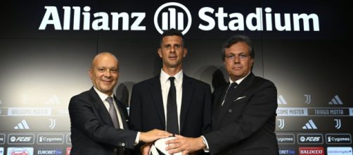 Francesco Scanavino, Ad della Juve. Thiago Motta, allenatore della Juve. Cristiano Giuntoli, ds della Juve. Foto © Juventus