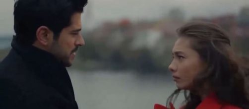 In foto Kemal e Nihan di Endless Love (screenshot © Canale 5).