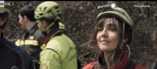 In foto Ambra Angiolini, screenshot © Rai 1.